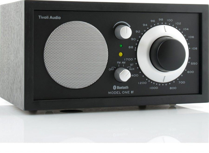 Tivoli Audio Model One BT Oak/Black i gruppen HJEMMEELEKTRONIK / Lyd & billede / Hjemmebiograf, HiFi & Bærbar / Radio og vækkeure / Radio hos TP E-commerce Nordic AB (C19748)