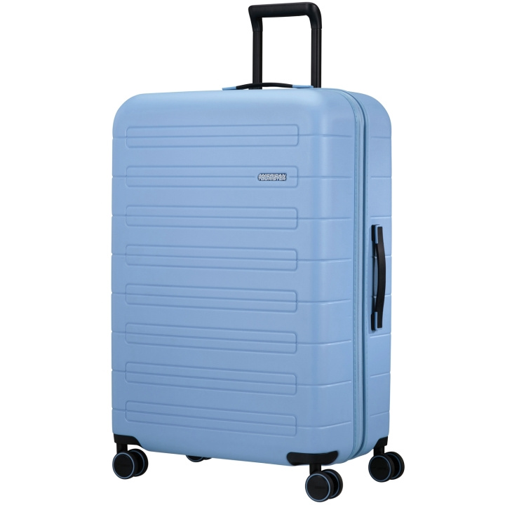 American Tourister Novastream Resväska Exp 77 Pastel Blue i gruppen SPORT, FRITID & HOBBY / Rejsetilbehør / Rejsetasker hos TP E-commerce Nordic AB (C22098)