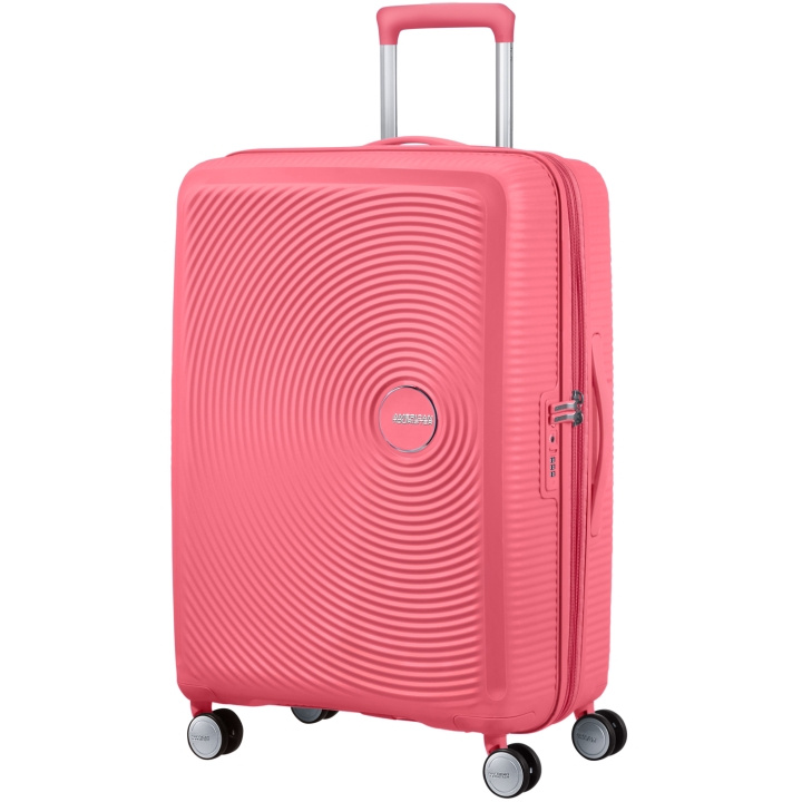 American Tourister Soundbox Resväska 67 Exp. Sun Kissed Coral i gruppen SPORT, FRITID & HOBBY / Rejsetilbehør / Rejsetasker hos TP E-commerce Nordic AB (C22188)