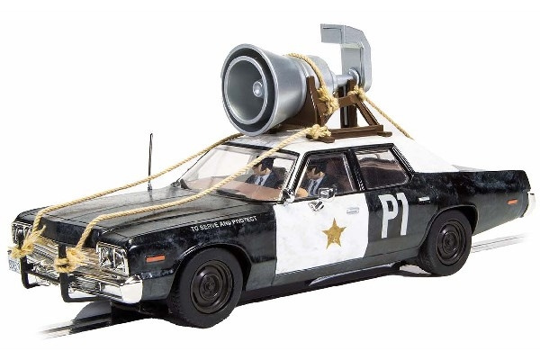 SCALEXTRIC Blues Brothers Dodge Monaco - Bluesmobile i gruppen LEGETØJ, BØRN & BABY / Radiostyrede / Bilbaner / Bilar hos TP E-commerce Nordic AB (C29651)