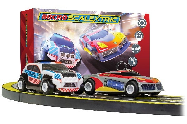 SCALEXTRIC Micro Scalextric Law Enforcer Mains Powered Race S i gruppen LEGETØJ, BØRN & BABY / Radiostyrede / Bilbaner / Baner hos TP E-commerce Nordic AB (C29693)
