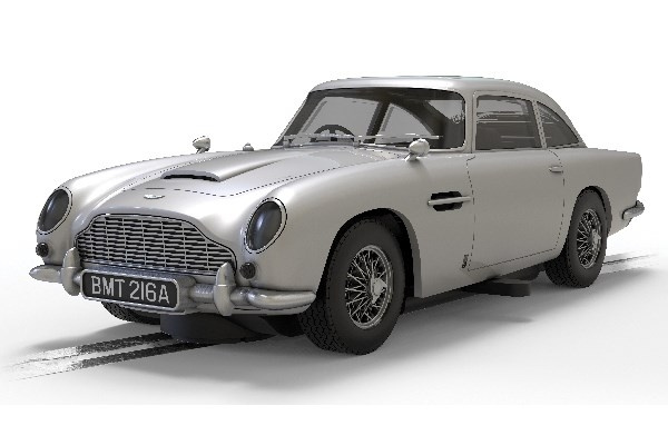 SCALEXTRIC James Bond Aston Martin DB5 - Goldfinger 1:32 i gruppen LEGETØJ, BØRN & BABY / Radiostyrede / Bilbaner / Bilar hos TP E-commerce Nordic AB (C29707)