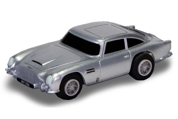 Scalextric Micro, James Bond DB5, Goldfinger 1:64 i gruppen LEGETØJ, BØRN & BABY / Radiostyrede / Bilbaner / Bilar hos TP E-commerce Nordic AB (C29733)