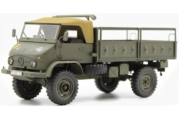 Revell Unimog 404 S 1:35 i gruppen SPORT, FRITID & HOBBY / Hobby / Plastik modeller / Militære køretøjer (land) hos TP E-commerce Nordic AB (C29900)