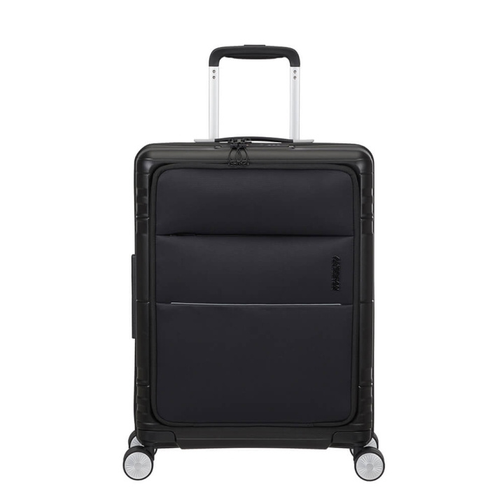 AMERICAN TOURISTER Hello Cabin Spinner 55 Front Pocket Black i gruppen SPORT, FRITID & HOBBY / Rejsetilbehør / Rejsetasker hos TP E-commerce Nordic AB (C30252)