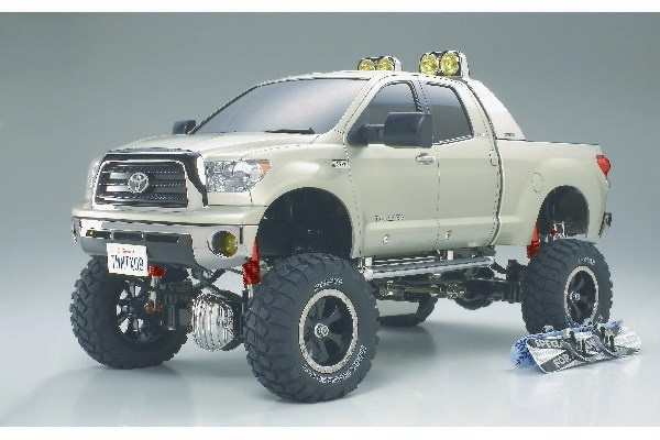 Tamiya 1/10 R/C Toyota Tundra High-Lift i gruppen LEGETØJ, BØRN & BABY / Radiostyrede / Radiostyrede biler hos TP E-commerce Nordic AB (C31493)