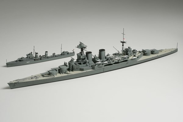 TAMIYA 1/700 British Battle Cruiser Hood & E Class Destro i gruppen SPORT, FRITID & HOBBY / Hobby / Plastik modeller / Militære køretøjer (land) hos TP E-commerce Nordic AB (C31533)