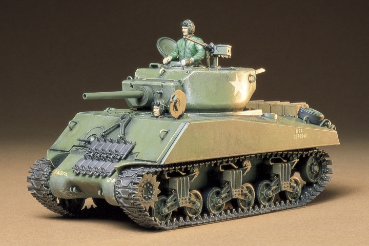 TAMIYA 1/35 U.S. Assault Tank M4A3E2 \'Jumbo\' i gruppen SPORT, FRITID & HOBBY / Hobby / Plastik modeller / Militære køretøjer (land) hos TP E-commerce Nordic AB (C31812)