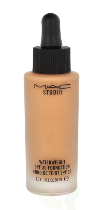 MAC Studio Waterweight Foundation SPF30 30 ml NC42 i gruppen SKØNHED & HELSE / Makeup / Makeup ansigt / Foundation hos TP E-commerce Nordic AB (C41698)