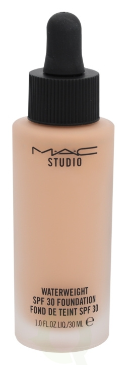 MAC Studio Waterweight Foundation SPF30 30 ml NW22 i gruppen SKØNHED & HELSE / Makeup / Makeup ansigt / Foundation hos TP E-commerce Nordic AB (C41705)