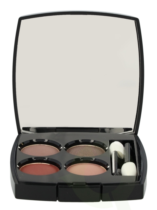 Chanel Les 4 Ombres Multi Effect Quadra Eyeshadow 2 gr #328 Blurry Mauve i gruppen SKØNHED & HELSE / Makeup / Øjne og øjenbryn / Øjenskygge hos TP E-commerce Nordic AB (C42216)