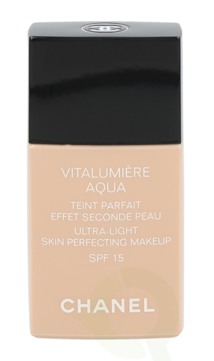 Chanel Vitalumiere Aqua Ultra-Light Makeup SPF15 30 ml #30 Beige i gruppen SKØNHED & HELSE / Makeup / Makeup ansigt / Foundation hos TP E-commerce Nordic AB (C49680)
