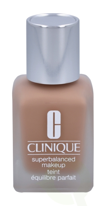 Clinique Superbalanced Makeup 30 ml CN40 Cream Chamois (VF) i gruppen SKØNHED & HELSE / Makeup / Makeup ansigt / Foundation hos TP E-commerce Nordic AB (C50094)