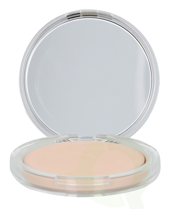 Clinique Almost Powder Make-Up SPF15 10 gr #01 Fair - All Skin Types i gruppen SKØNHED & HELSE / Makeup / Makeup ansigt / Pudder hos TP E-commerce Nordic AB (C50157)