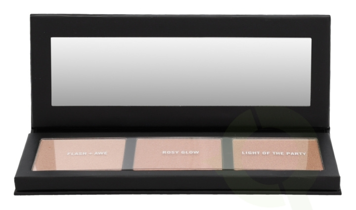 MAC Hyper Real Glow Palette 13.5 gr Flash + Awe i gruppen SKØNHED & HELSE / Makeup / Makeup ansigt / Contour/Highlight hos TP E-commerce Nordic AB (C53789)