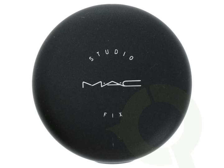 MAC Studio Fix Powder Plus Foundation 15 g NC44.5 i gruppen SKØNHED & HELSE / Makeup / Makeup ansigt / Foundation hos TP E-commerce Nordic AB (C53915)