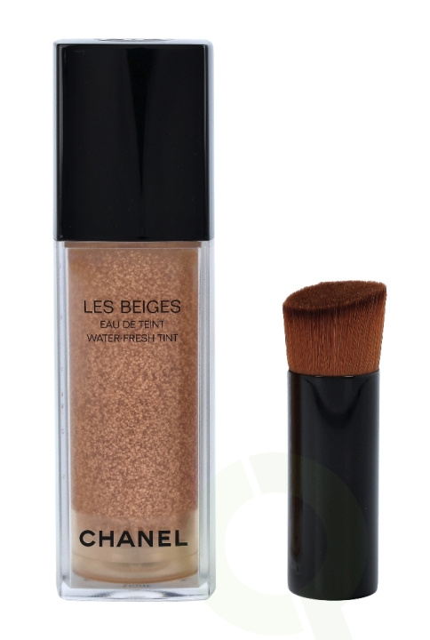 Chanel Les Beiges Water-Fresh Tint 30 ml Light i gruppen SKØNHED & HELSE / Makeup / Makeup ansigt / Foundation hos TP E-commerce Nordic AB (C55577)