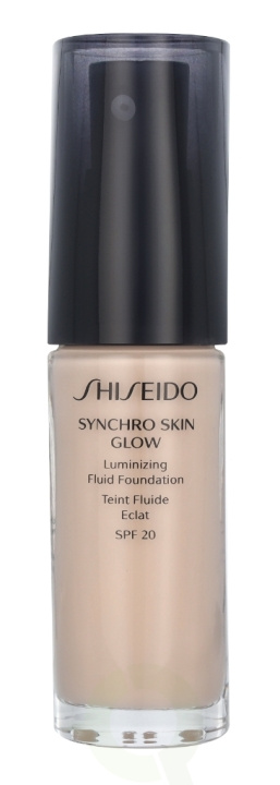 Shiseido Synchro Skin Glow Luminizing Foundation SPF20 30 ml #1 Natural i gruppen SKØNHED & HELSE / Makeup / Makeup ansigt / Foundation hos TP E-commerce Nordic AB (C55702)