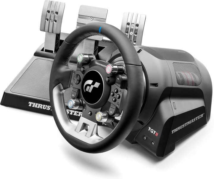 Thrustmaster T-GT II rattkontroll + pedaler, PS5 / PS4 / PC i gruppen HJEMMEELEKTRONIK / Spilkonsoller og tilbehør / Sony PlayStation 5 / Tilbehør hos TP E-commerce Nordic AB (C57966)