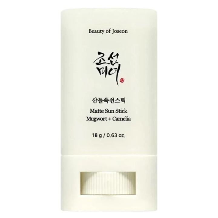 Beauty of Joseon Matte Sun Stick Mugwort + Camelia SPF50 18g i gruppen SKØNHED & HELSE / Hudpleje / Tanning / Solbeskyttelse hos TP E-commerce Nordic AB (C58376)