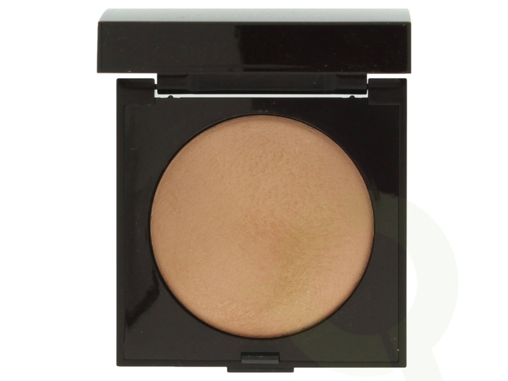 Laura Mercier Matte Radiance Baked Powder 7.5 g Bronze 02 i gruppen SKØNHED & HELSE / Makeup / Makeup ansigt / Pudder hos TP E-commerce Nordic AB (C64797)