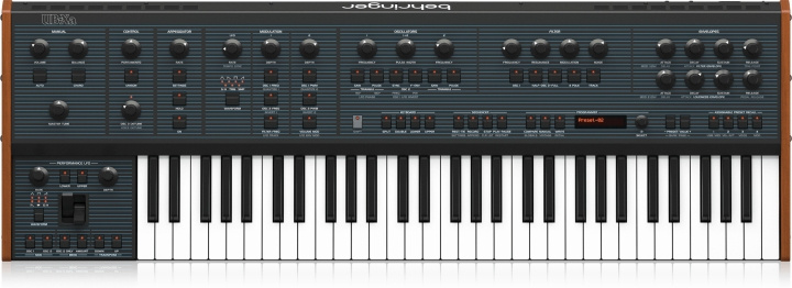 BEHRINGER UB-Xa analog synthesizer billede