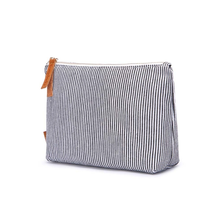 Kungsbacka Necessär Frida Top Medium Svart/Vit Stripe i gruppen HJEM, HUS & HAVE / Badværelse / Toilettasker hos TP E-commerce Nordic AB (C79337)