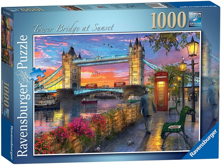 Ravensburger Tower Bridge ved solnedgang 1000p (10215033) i gruppen SPORT, FRITID & HOBBY / Hobby / Puslespil hos TP E-commerce Nordic AB (C85450)