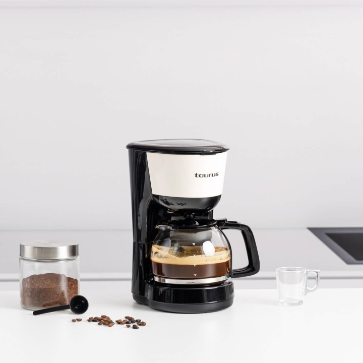 Taurus Coffee Maker Verona Vintage Cream i gruppen HJEM, HUS & HAVE / Husholdningsapparater / Kaffe og espresso / Kaffemaskiner hos TP E-commerce Nordic AB (C94796)