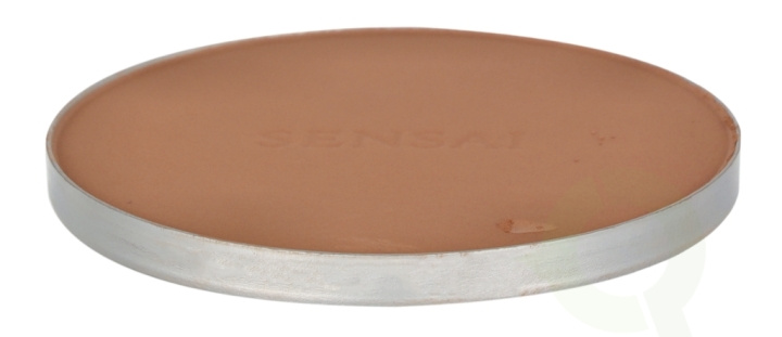 Sensai Total Finish Foundation SPF10 - Refill 11 g #205 Topaz Beige i gruppen SKØNHED & HELSE / Makeup / Makeup ansigt / Foundation hos TP E-commerce Nordic AB (C99682)