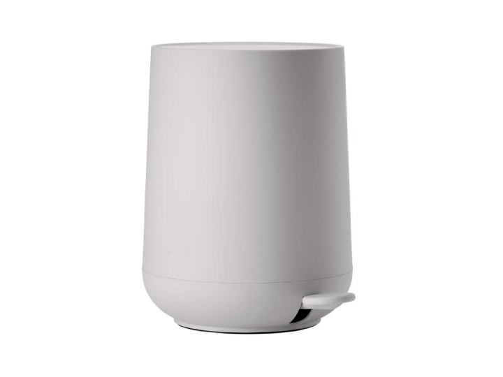 Zone Danmark - Nova pedalspand 3 L - Soft Grey (331979) i gruppen HJEM, HUS & HAVE / Badværelse / Andet hos TP E-commerce Nordic AB (D00969)