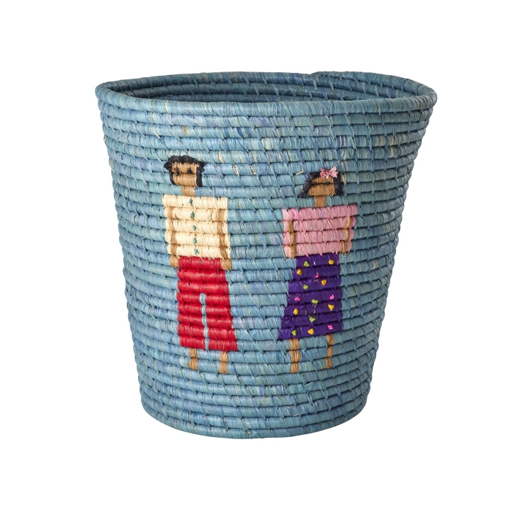 RICE Rund Raffia-kurv med mennesker og 3D-detaljer - Blå i gruppen LEGETØJ, BØRN & BABY / Børneværelse / Opbevaring hos TP E-commerce Nordic AB (D06760)
