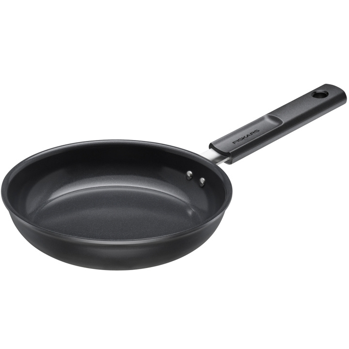 Fiskars Stekpanna Hard Face 20 cm Keramisk 1075457 i gruppen HJEM, HUS & HAVE / Køkkenredskaber / Stegepander hos TP E-commerce Nordic AB (D12979)