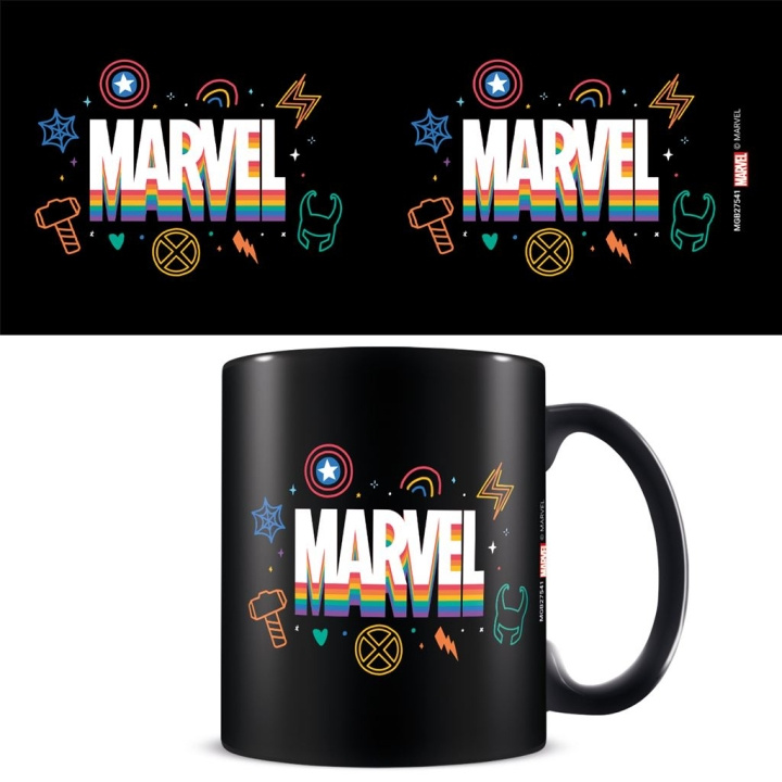 Pyramid International MARVEL PRIDE (LOGO REGNBUE) SORT KRUS i gruppen SPORT, FRITID & HOBBY / Sjove gadgets / Krus hos TP E-commerce Nordic AB (D15462)