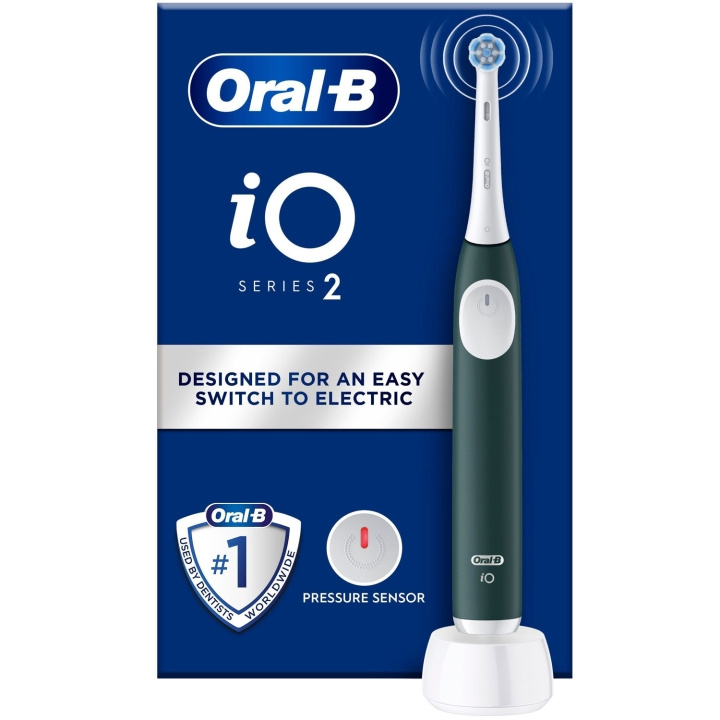 Oral B Eltandborste iO2 Series Forest Green i gruppen SKØNHED & HELSE / Oral pleje / Elektriske tandbørster hos TP E-commerce Nordic AB (D16506)