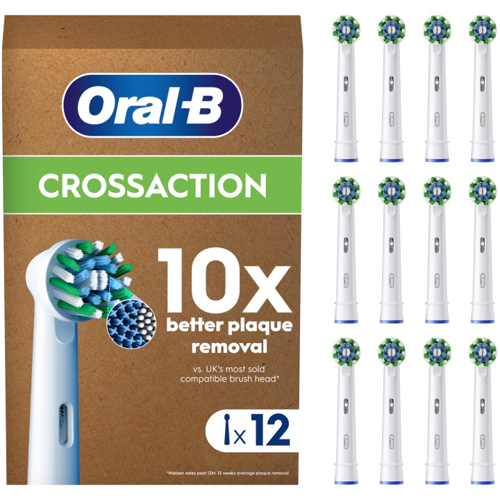 Oral B Borsthuvud CrossAction 12st i gruppen SKØNHED & HELSE / Oral pleje / Tilbehør til elektriske tandbørster hos TP E-commerce Nordic AB (D16534)
