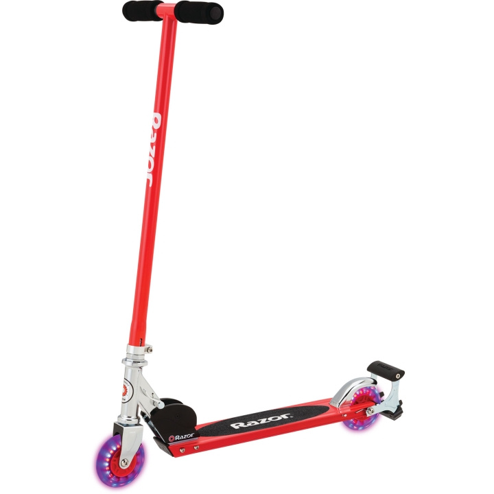 Razor Spark Scooter- Red i gruppen LEGETØJ, BØRN & BABY / Udeleg & Sport / Cykler og scootere hos TP E-commerce Nordic AB (D16545)