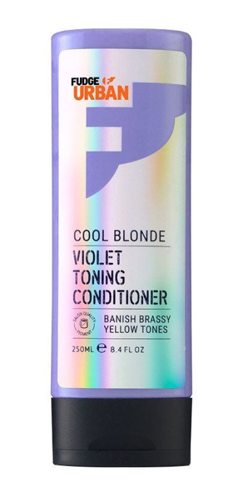 Fudge Professional Fudge - Urban Cool Blonde Conditioner 250 ml i gruppen SKØNHED & HELSE / Hår og styling / Hårpleje / Balsam hos TP E-commerce Nordic AB (D16842)