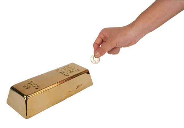 Kikkerland Keramisk guldbarre-møntbank (PB17) i gruppen SPORT, FRITID & HOBBY / Sjove gadgets / Sjove gadgets hos TP E-commerce Nordic AB (D16882)
