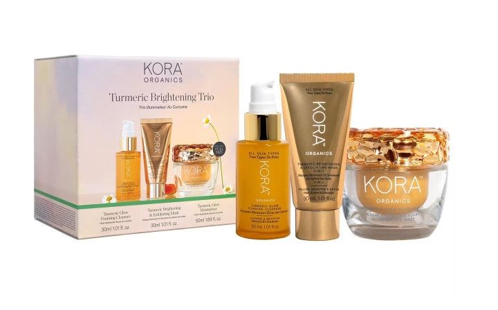 KORA Organics Gurkemeje Brightening Trio Gaveæske i gruppen SKØNHED & HELSE / Gaveæske / Gaveæske til hende hos TP E-commerce Nordic AB (D16939)