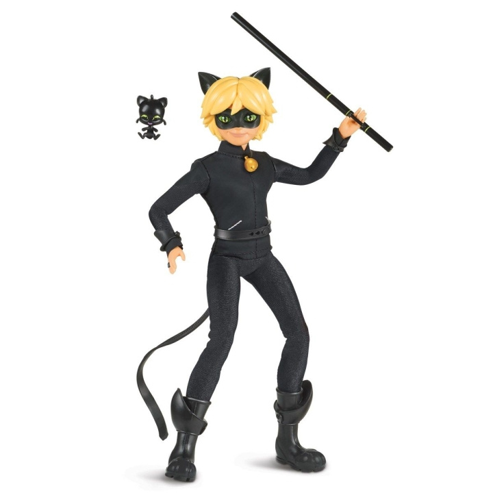 Miraculous Core Fashion Doll - Cat Noir (60-50002) i gruppen LEGETØJ, BØRN & BABY / Legetøj / Docks og tilbehør hos TP E-commerce Nordic AB (D18987)