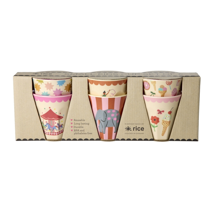RICE Melaminkopper med Fun Fair-print - pink - små i gruppen LEGETØJ, BØRN & BABY / Mad & Drikke / Børnebestik og tallerkener hos TP E-commerce Nordic AB (D19429)