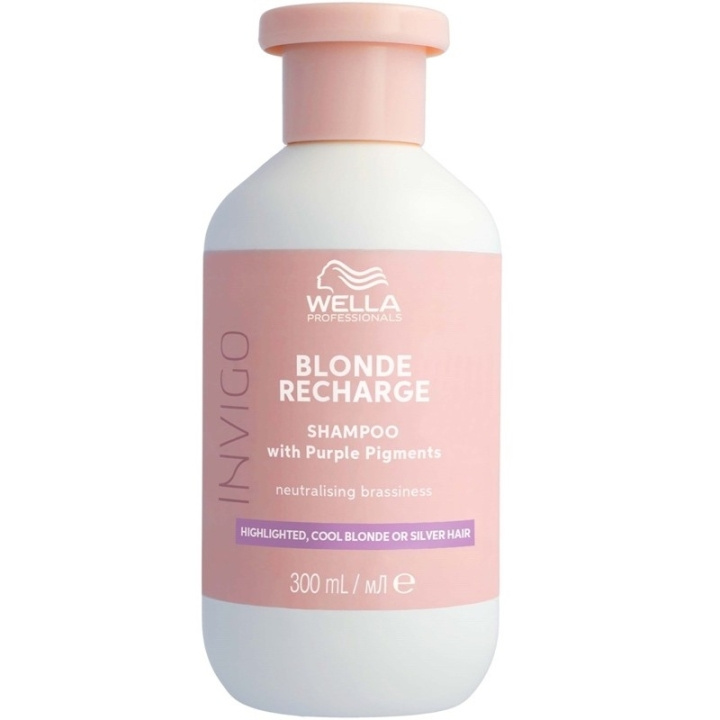 Wella Professionals Invigo Blonde Recharge Cool Blonde Shampoo 300ml i gruppen SKØNHED & HELSE / Hår og styling / Hårpleje / Shampoo hos TP E-commerce Nordic AB (D19780)