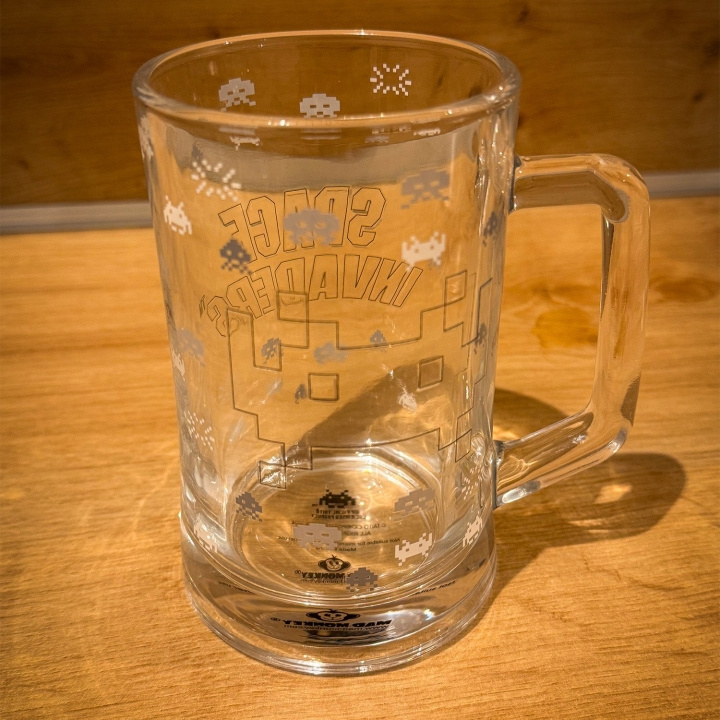 Mad Monkey Space - Space Invaders - Ølglas (350 ml) - 350 ml i gruppen SPORT, FRITID & HOBBY / Sjove gadgets / Sjove gadgets hos TP E-commerce Nordic AB (D20780)