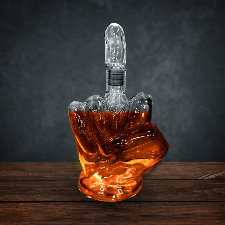 Mad Monkey Up Yours-karaffel - 23 cm høj, 1 liters kapacitet i gruppen SPORT, FRITID & HOBBY / Sjove gadgets / Sjove gadgets hos TP E-commerce Nordic AB (D20792)