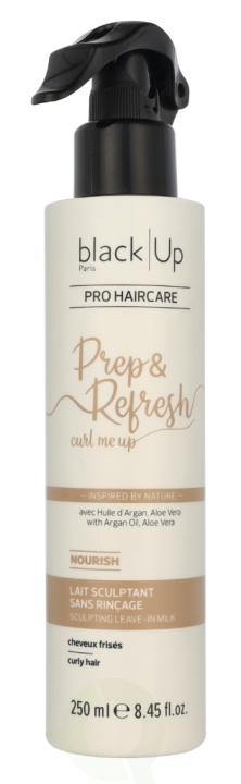 Black Up Prep & Refresh Curl Me Up Sculpting Leave-In Milk 250 ml i gruppen SKØNHED & HELSE / Hår og styling / Hårpleje / Balsam spray /Leave-in hos TP E-commerce Nordic AB (D21207)
