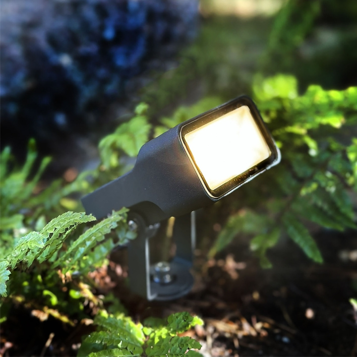 LightsOn Stella Markspot bredstrålande 115° 6W 560lm Grå i gruppen HJEM, HUS & HAVE / Elektricitet & Belysning / Udendørs belysning hos TP E-commerce Nordic AB (D21650)