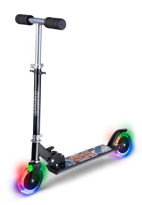 California Sort løbehjul med LED-lys (83153) i gruppen LEGETØJ, BØRN & BABY / Udeleg & Sport / Cykler og scootere hos TP E-commerce Nordic AB (D21893)