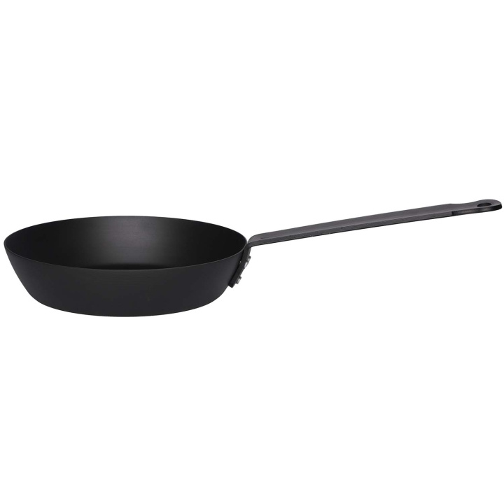 Maku Chef\'s Kolstålspanna 24 cm i gruppen HJEM, HUS & HAVE / Køkkenredskaber / Stegepander hos TP E-commerce Nordic AB (D29089)