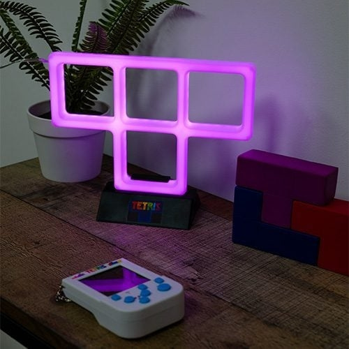 Tetris Lilla neonlys - Lilla - 21 cm x 14 cm i gruppen LEGETØJ, BØRN & BABY / Børneværelse / Belysning til børn / Bordlamper hos TP E-commerce Nordic AB (D30192)